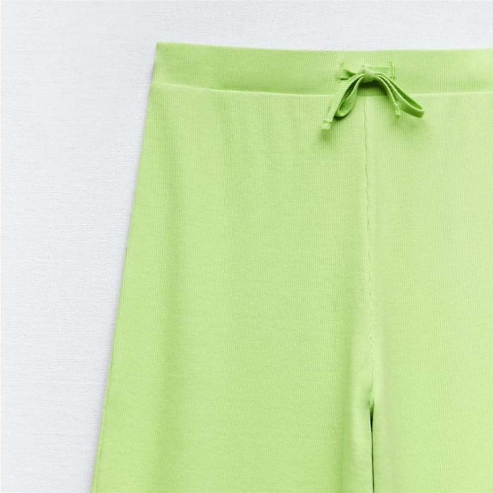 Zara flare high waisted green ribbed pants - Picture 6 of 11